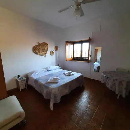 Apartment Gli Archi Calaazzurra Favignana